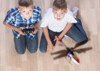 Helikopter na daljinca – »pilotiranje« naj bo varno!